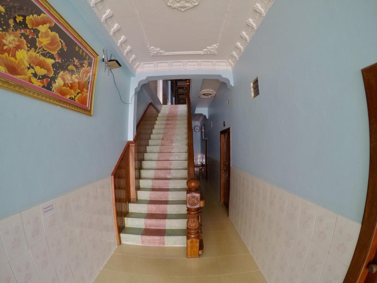 Hengheng II Guest House Кратьє Екстер'єр фото